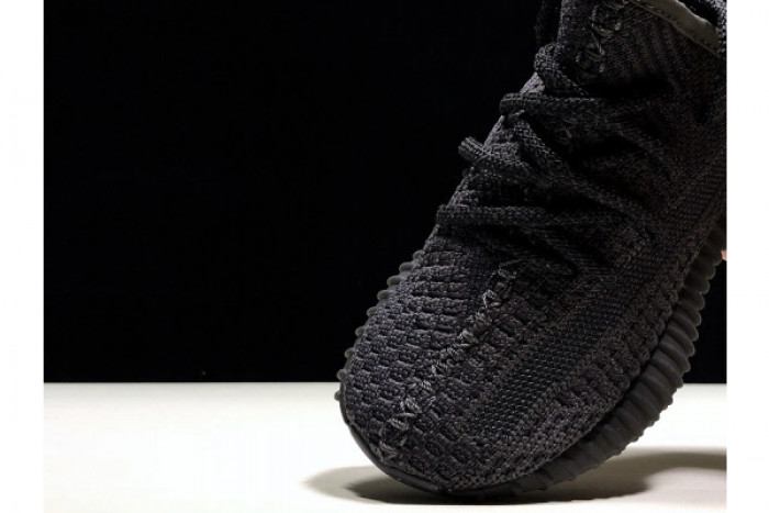 ad*s kids Y**zy boost 350 v2 black (non-reflective) fu9013