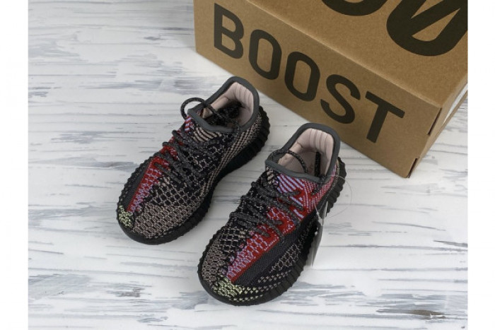 ad*s kids Y**zy boost 350 v2 yecheil fx0777