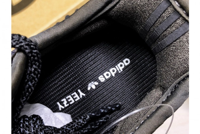 ad*s kids Y**zy boost 350 v2 black (non-reflective) fu9013