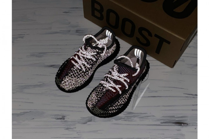 ad*s kids Y**zy boost 350 v2 yecheil fx0777