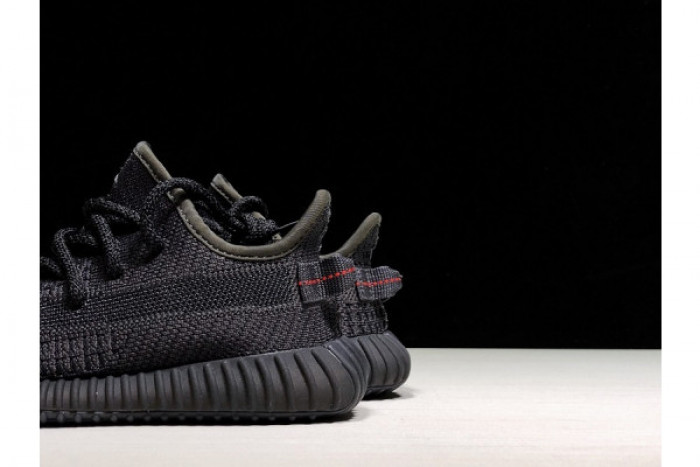 ad*s kids Y**zy boost 350 v2 black (non-reflective) fu9013
